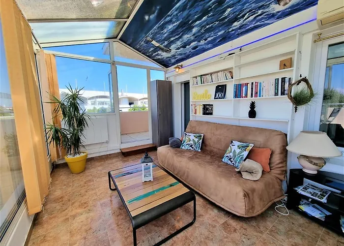 L'atrium De La Sole * Λα Ροσέλ